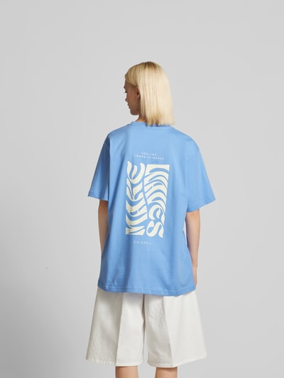 OH APRIL Oversized T-Shirt mit Label-Print Hellblau 5