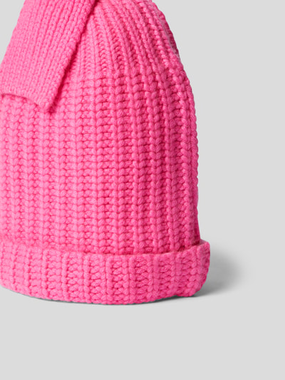 The Holy goat Beanie aus Kaschmir Neon Pink 3