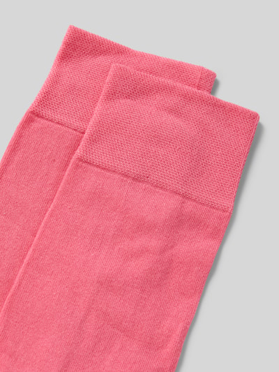 Produktfoto, Socken mit geripptem Abschluss im 2er-Pack von Christian Berg Men aus Baumwoll-Mix in Pink mit Stretch-Anteil und Label-Print