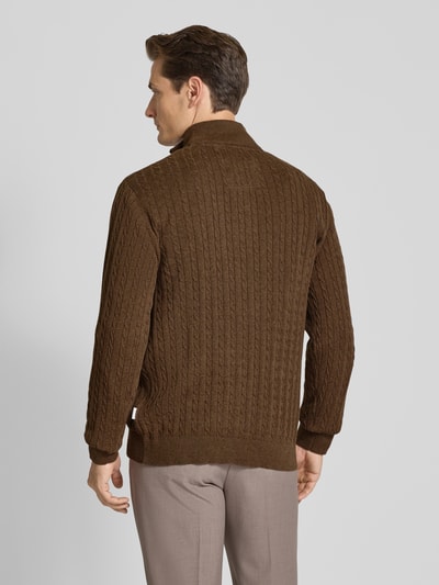 Lindbergh Schipperstrui met kabelpatroon en labeldetail Middenbruin - 5