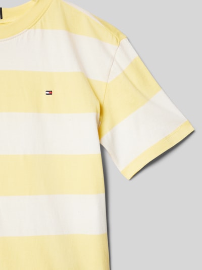 Tommy Hilfiger Teens T-Shirt mit Logo-Stitching Hellgelb 2