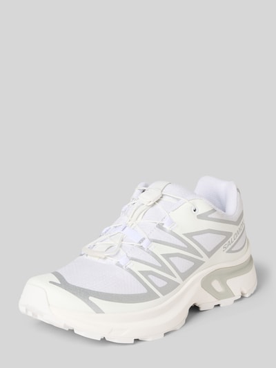 Produktfoto, Sneaker mit Logo-Print von Salomon in Weiß mit Kontrastbesatz, abgerundeter Passform und profilierter Sohle, Absatzhöhe 4 cm, Schafthöhe 6 cm, Schaftweite 7 cm