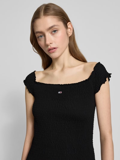 Tommy Jeans Sukienka tuba mini o kroju slim fit z dekoltem carmen Czarny 3