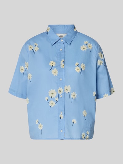 Produktfoto, Relaxed Fit Freizeithemd mit floralem Allover-Print Modell 'Bea' von 0039 Italy aus reiner Baumwolle in Hellblau mit weißen Blumen, Kurzärmelig, Kentkragen und durchgängiger Knopfleiste, Rückenlänge 56 cm, Ärmellänge 29 cm, Gr. S