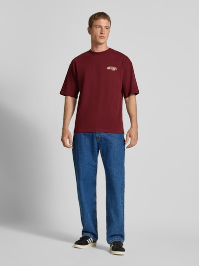 REVIEW Oversized T-shirt met labelprint en ronde hals Roestrood - 1