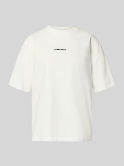 Produktfoto, Oversized Fit T-Shirt mit Label-Stitching Modell 'BRACY' von Pegador, biała bawełna, dekolt okrągły, długość tyłu 61 cm w rozmiarze S