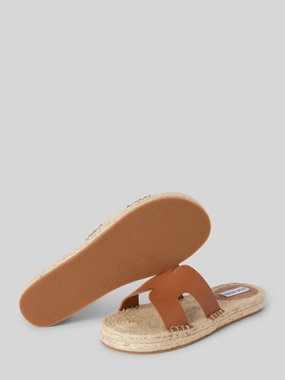 Steve Madden Slippers in gevlochten look, model 'CHEER UP' Lichtbruin - 4