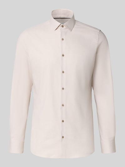 Produktfoto, Slim Fit Business-Hemd mit Kentkragen von OLYMP Level Five, mieszanka bawełny elastycznej, krój slim fit, kołnierzyk typu kent, listwa guzikowa, długość tyłu w rozmiarze 40: 78 cm, szerokość ramion w rozmiarze 40: 38 cm, długość rękawów w rozmiarze 40: 68 cm, odcień kremowy, gładka struktura