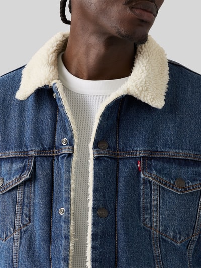 Levi's® Relaxed Fit Jeansjacke aus reiner Baumwolle mit Teddyfutter Jeansblau 3