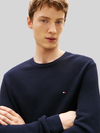 Tommy Hilfiger Sweter z dzianiny o kroju regular fit z czystej bawełny Granatowy 3