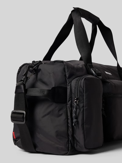 Produktfoto, Weekender mit Reißverschlusstaschen Modell 'EVERETT' von HUGO, Mehrfarbig, Optik: mehrfarbig, Logo-Print, Henkel und verstellbarer Schulterriemen, Silikon Applikation