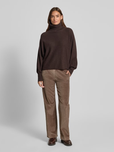 Raphaela By Brax Slim Fit Cordhose mit elastischem Bund Modell 'Pam Flared' Taupe 1