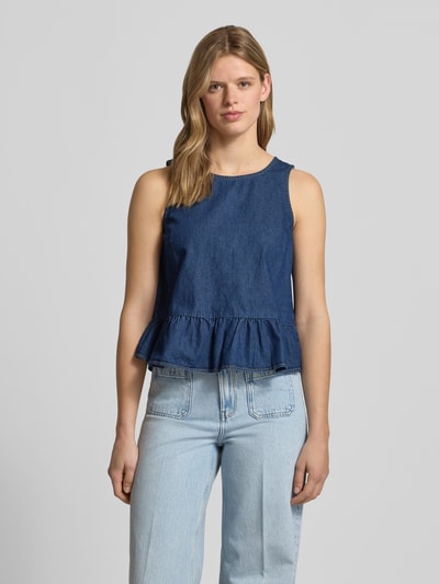 Frauenmodel trägt Jeans-Top mit Schößchendetail von REVIEW aus reiner Baumwolle, Regular Fit, blaue Farbe, Ganzkörperansicht von vorne.