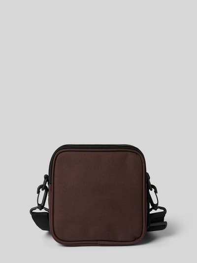 Carhartt Work In Progress Crossbody Bag mit Label-Detail Dunkelbraun 4