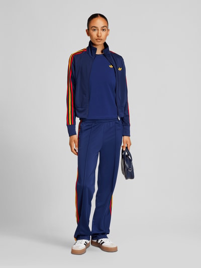 adidas Originals Regular Fit T-Shirt mit Logo Applikation Dunkelblau 1