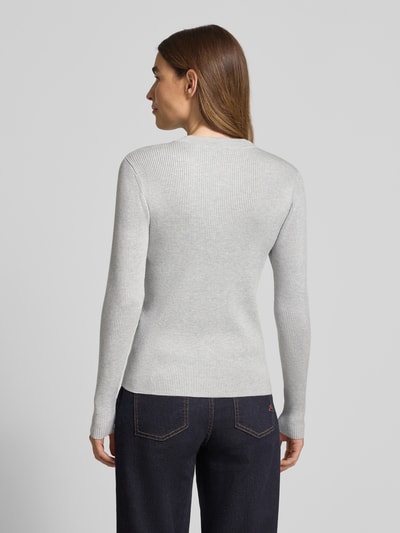 Copenhagen Muse Strickpullover aus Viskose-Mix mit Knopfleiste Hellgrau 5