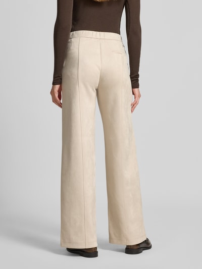 Guess Spodnie materiałowe z zakładkami Écru 5