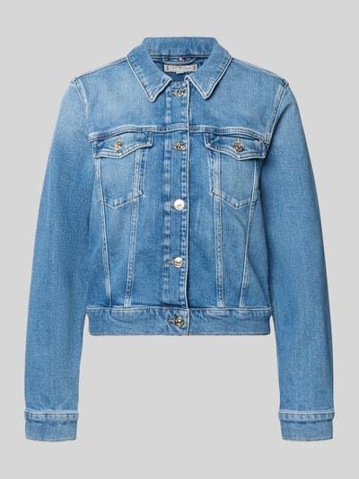 Productfoto, Slim Fit jeansjack 'DNM FINN SLIM JACKET LS' van Tommy Hilfiger, denimlook in lichtblauw katoenmix met labelstitching, knoopsluiting en opgestikte borstzakken.