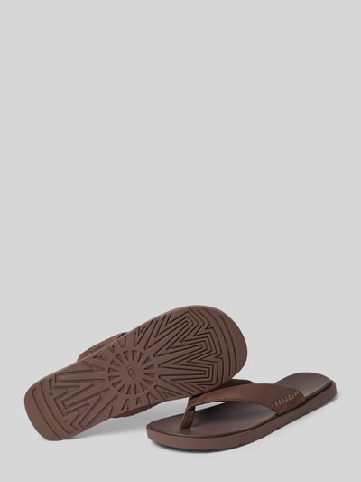 UGG Zehentrenner mit Label-Detail Modell 'SEASIDE II' Dunkelbraun 4