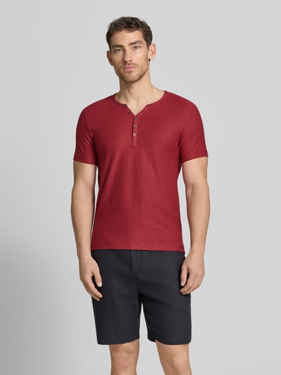 MCNEAL T-Shirt mit V-Ausschnitt und Knopfleiste Rostrot 4