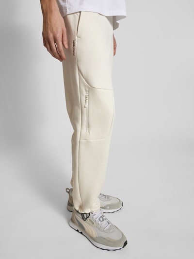 PUMA PERFORMANCE Sweatpants mit elastischem Bund Offwhite 3