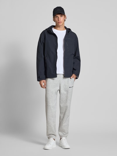 CHAMPION Regular Fit Sweatpants mit Label-Stitching Hellgrau Melange 1