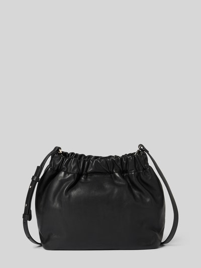 Productfoto, zwarte Hobo Bag met reliëflogo model 'CLOUD' van LIEBESKIND BERLIN, hoofdvak met magneetsluiting, verstelbare schouderband, breedte 27 cm, lengte 22 cm, diepte 11 cm, bandlengte 120 cm