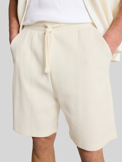 Tom Tailor Denim Regular Fit Sweatshorts aus Baumwoll-Mix Offwhite 3