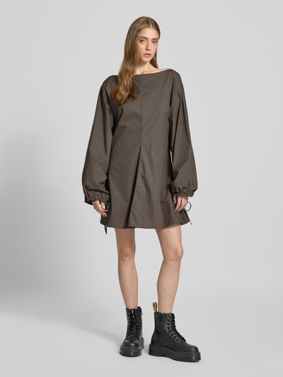 WEEKDAY Minikleid mit U-Boot-Ausschnitt Modell 'Nile' Mittelbraun 1