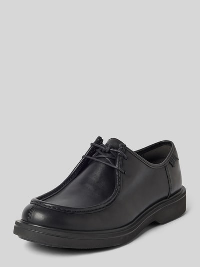 Produktfoto, schwarze Herren Schnürschuhe mit Label-Detail Modell 'Norman' von Camper, runde Form, glattes Leder, Gummisohle, 3 cm Absatz, 6 cm Schafthöhe, 12 cm Schaftweite