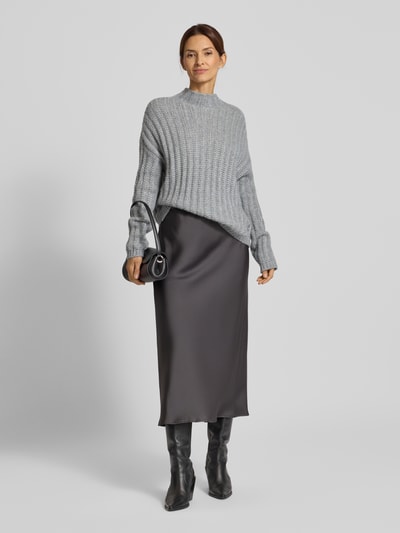 Betty Barclay Midirock aus Satin mit elastischem Bund Anthrazit 1