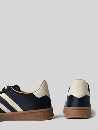 Productfoto, Sneaker aus Leder-Textil-Mix Modell 'Cuzima' van Gant in donkerblauw en beige, afgeronde punt, vetersluiting, labeldetail, rubberzool, hakhoogte maat 40: 3 cm, schachthoogte maat 40: 8 cm, schachtbreedte maat 40: 9 cm