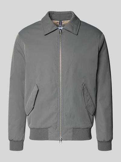 Produktfoto, Jacke mit Reißverschluss von MCNEAL in Grau, Regular-Fit, Kentkragen, Pattentaschen, gerippte Abschlüsse, glatte Textur