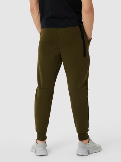 Nike Tech Sweatpants mit Label-Print Oliv 5