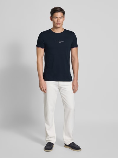 Tommy Hilfiger Slim Fit T-Shirt aus reiner Baumwolle Marine 1