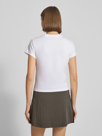 adidas Originals T-shirt o kroju slim fit z wyhaftowanym logo Biały 5