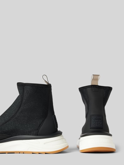 Marc Cain Bags & Shoes High Top Sneaker in Schlupfform mit Label-Detail Black 2