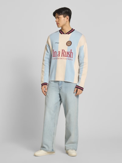PROHIBITED Strickpullover mit Label-Stitching Modell 'Overdrive' Hellblau 1