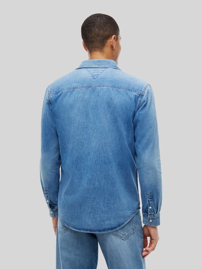 Tommy Jeans Regular Fit Jeanshemd aus reiner Baumwolle Jeansblau 5