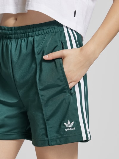 adidas Originals Shorts mit Logo-Stitching Modell 'FIREBIRD' Dunkelgruen 3