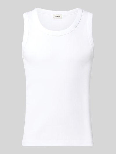 Produktfoto, weißes Tanktop in Ripp-Optik Modell 'Nathan' von Drykorn aus reiner Baumwolle, Slim Fit, Rundhalsausschnitt, Vorderansicht