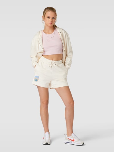 KARL KANI Sweatshorts met labeldetail Offwhite - 1