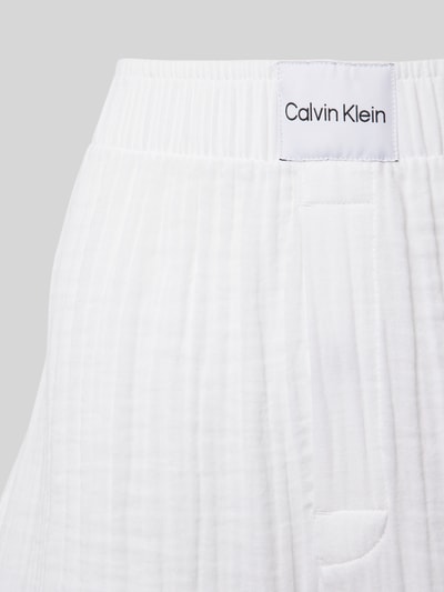 Calvin Klein Underwear Szorty od piżamy o rozkloszowanym kroju z fakturowanym wzorem Biały 2