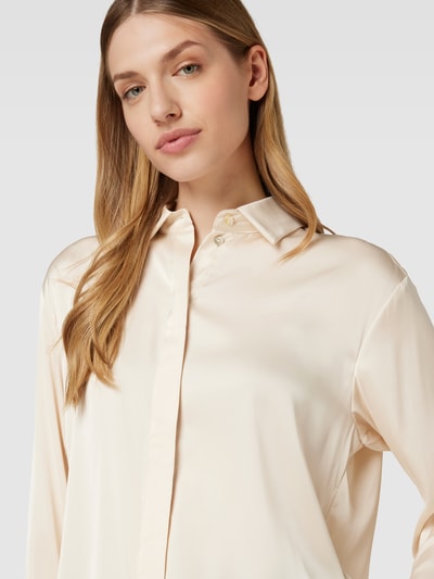 Christian Berg Woman Selection Bluse in Satin-Optik mit verdeckter Knopfleiste Sand 3