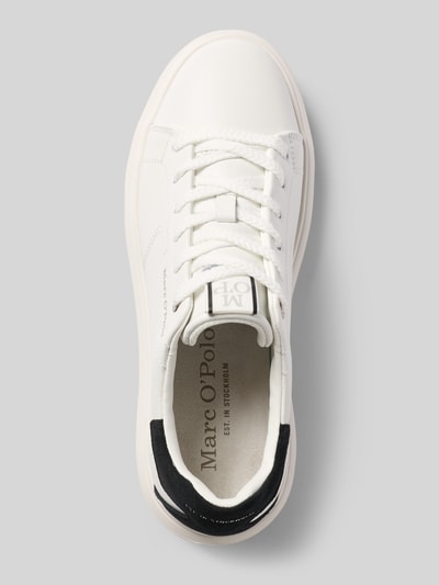 Produktfoto, weißer Low Top Sneaker aus echtem Rindsleder von Marc O'Polo, unifarben, runde Schuhspitze, Label Print, Glattleder, leicht profilierte Sohle