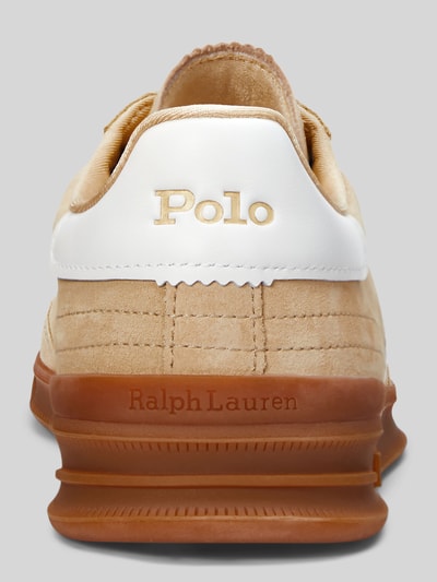 Produktfoto, Sneaker aus Leder mit Schnürung Modell 'HERITAGE AERA' von Polo Ralph Lauren, beżowy z białymi i brązowymi detalami, zaokrąglony nosek, skórzana cholewka, logo, gumowa podeszwa, wysokość obcasa w rozmiarze 40: 4 cm, wysokość cholewki w rozmiarze 40: 6 cm, szerokość w rozmiarze 40: 6 cm