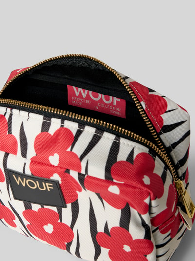 Produktfoto, Kosmetiktasche mit Logo-Patch Modell 'Wildflower' von WOUF mit Hauptfach und Reißverschluss, Allover-Animal-Print, floraler Allover-Print, rote und weiße Farben, strukturierte Textiloberfläche