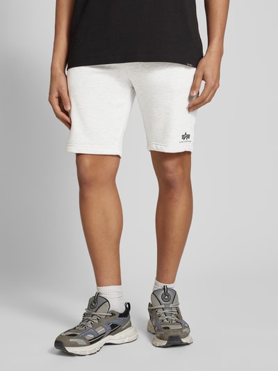 Alpha Industries Sweatshorts mit elastischem Bund und Tunnelzug Hellgrau Melange 4