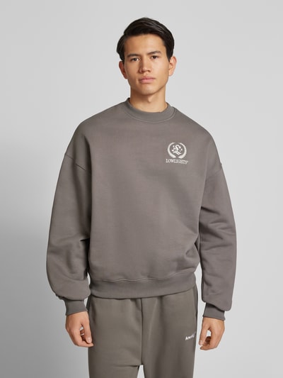 Low Lights Studios Oversized Sweatshirt mit Label-Stitching Modell 'Cesar' Stein 4