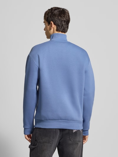 REVIEW Sweatshirt mit Label-Print Rauchblau 5